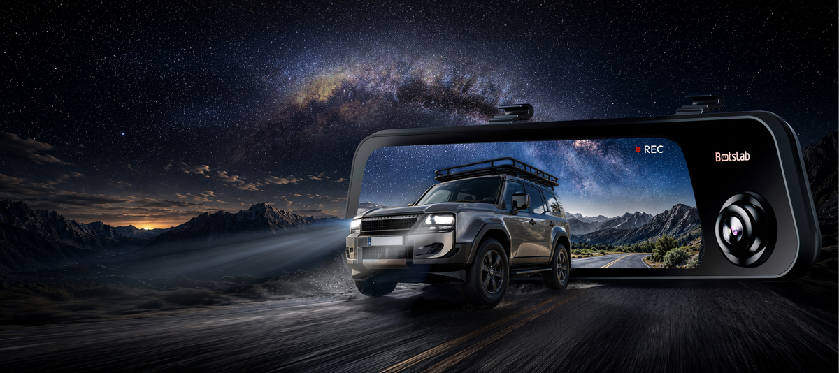 Zrcadlová autokamera Botslab NightVue NV900 při noční jízdě